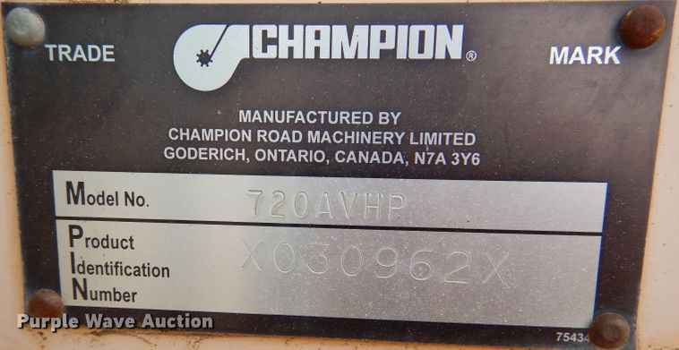 image for item DN5404 Champion 720A  VHP motor grader