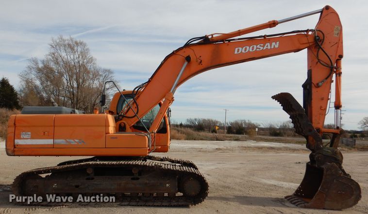 image for item DN5406 2007 Doosan DX255LC  excavator