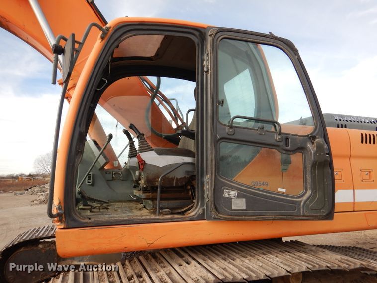 image for item DN5406 2007 Doosan DX255LC  excavator