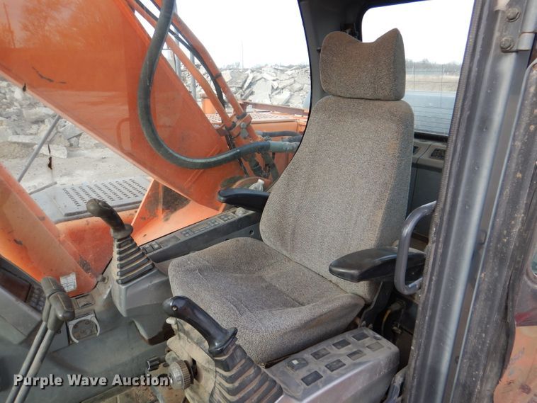image for item DN5406 2007 Doosan DX255LC  excavator