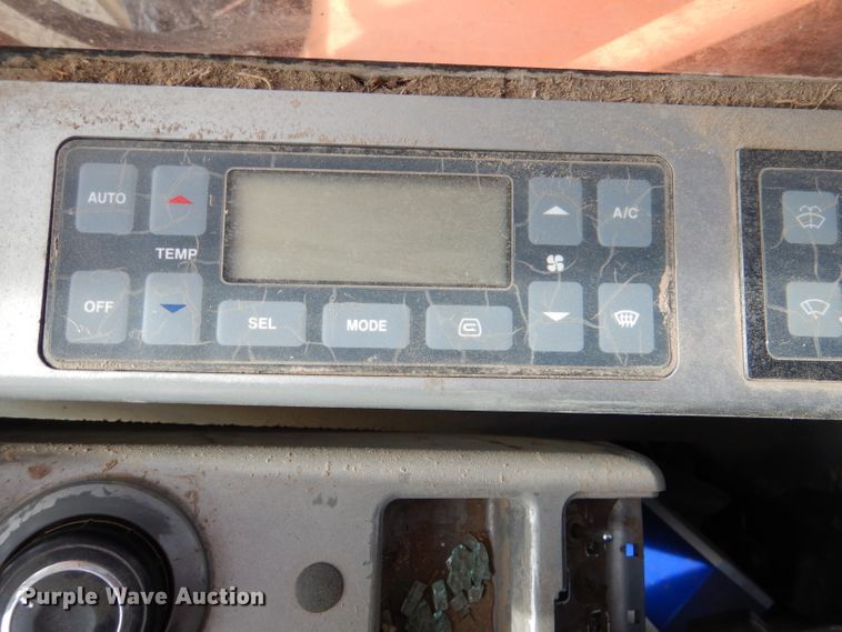 image for item DN5406 2007 Doosan DX255LC  excavator