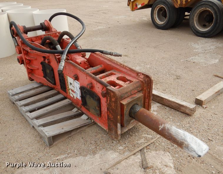 image for item DN5423 NPK E-208  breaker