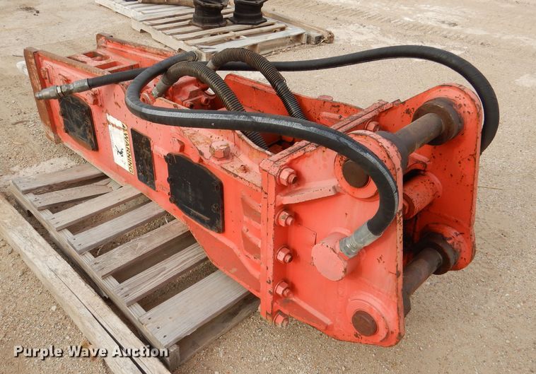image for item DN5423 NPK E-208  breaker