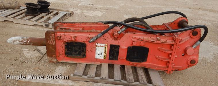 image for item DN5423 NPK E-208  breaker