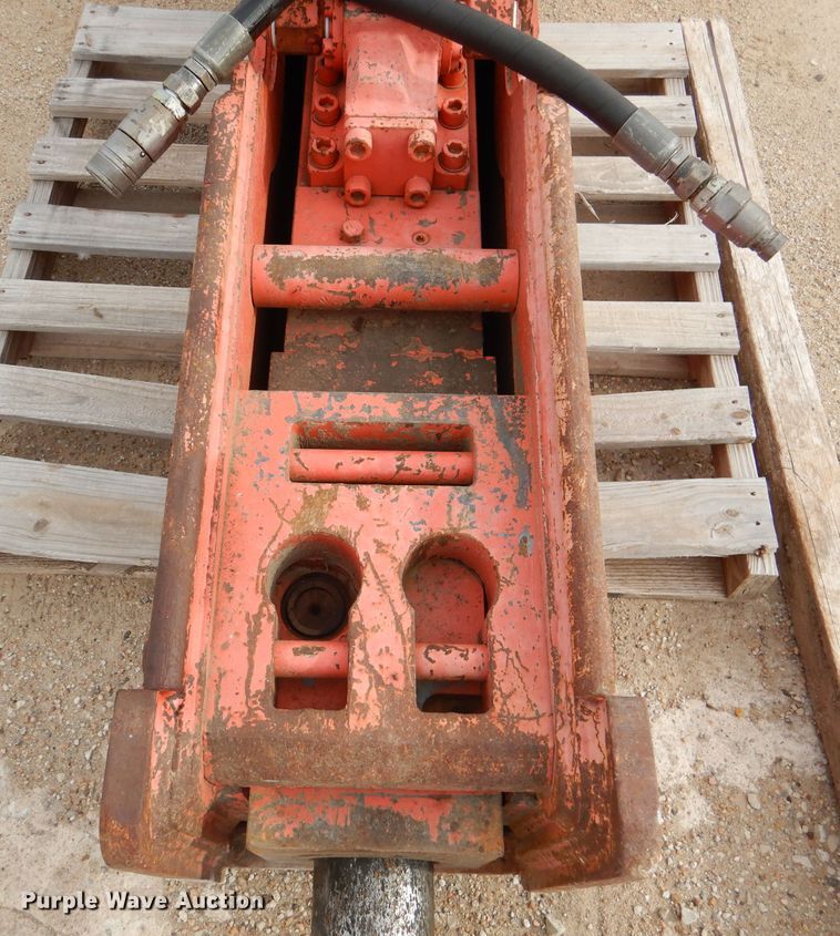 image for item DN5423 NPK E-208  breaker