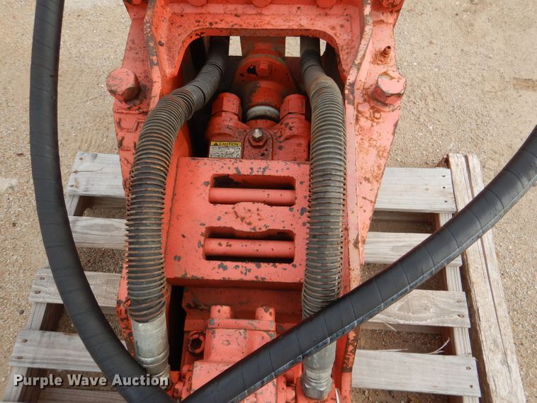 image for item DN5423 NPK E-208  breaker