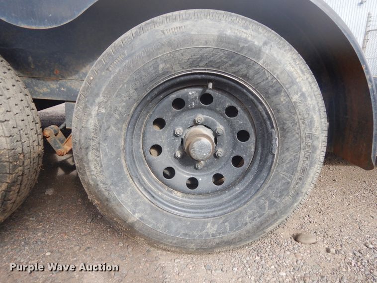 image for item DN6255 2001 Diamond T  equipment trailer with pressure washer