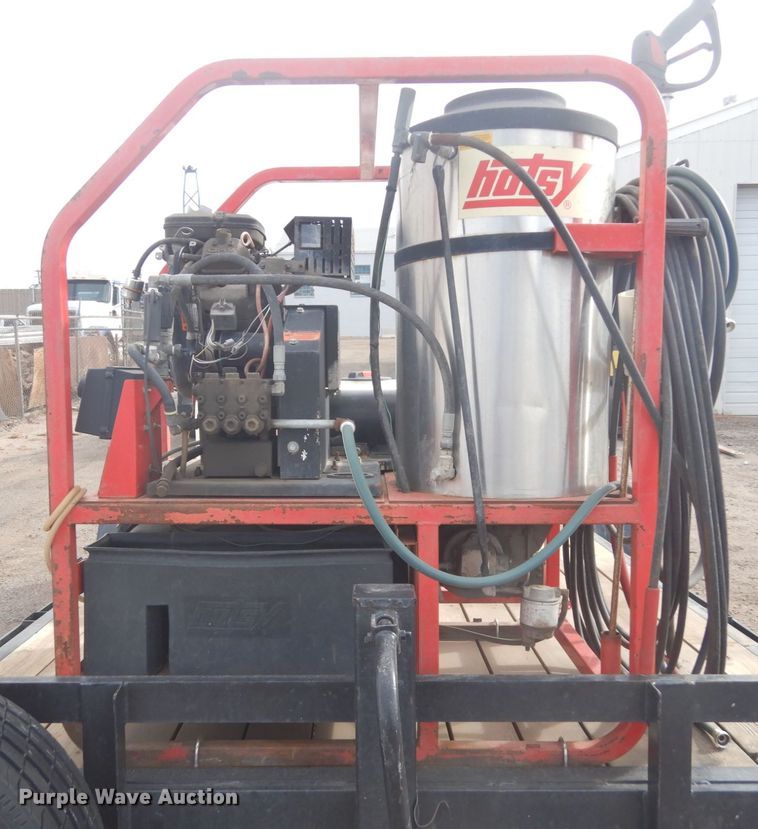 image for item DN6255 2001 Diamond T  equipment trailer with pressure washer