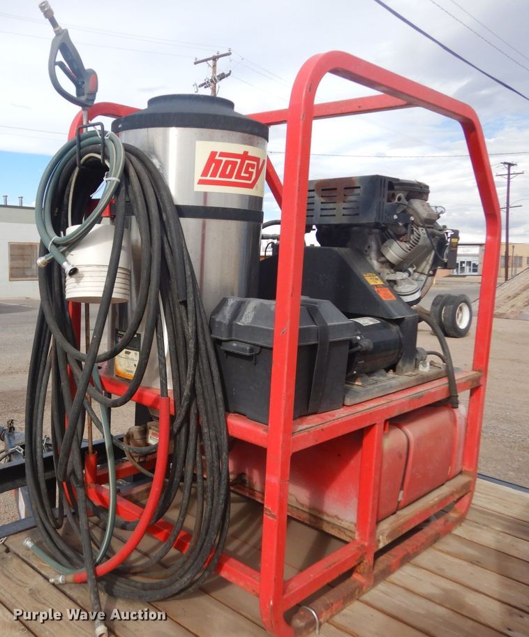 image for item DN6255 2001 Diamond T  equipment trailer with pressure washer
