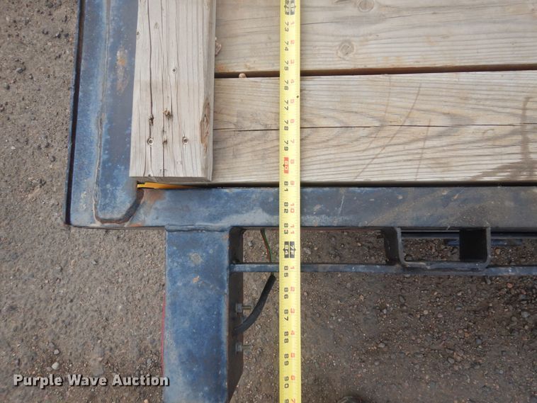 image for item DN6255 2001 Diamond T  equipment trailer with pressure washer