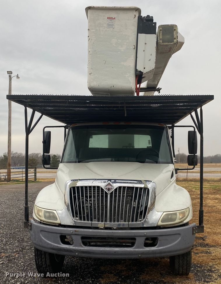 image for item DN6604 2007 International 4300  forestry bucket truck