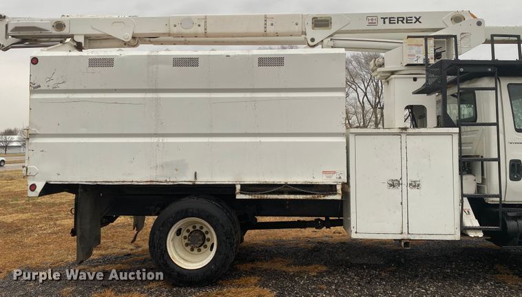 image for item DN6604 2007 International 4300  forestry bucket truck