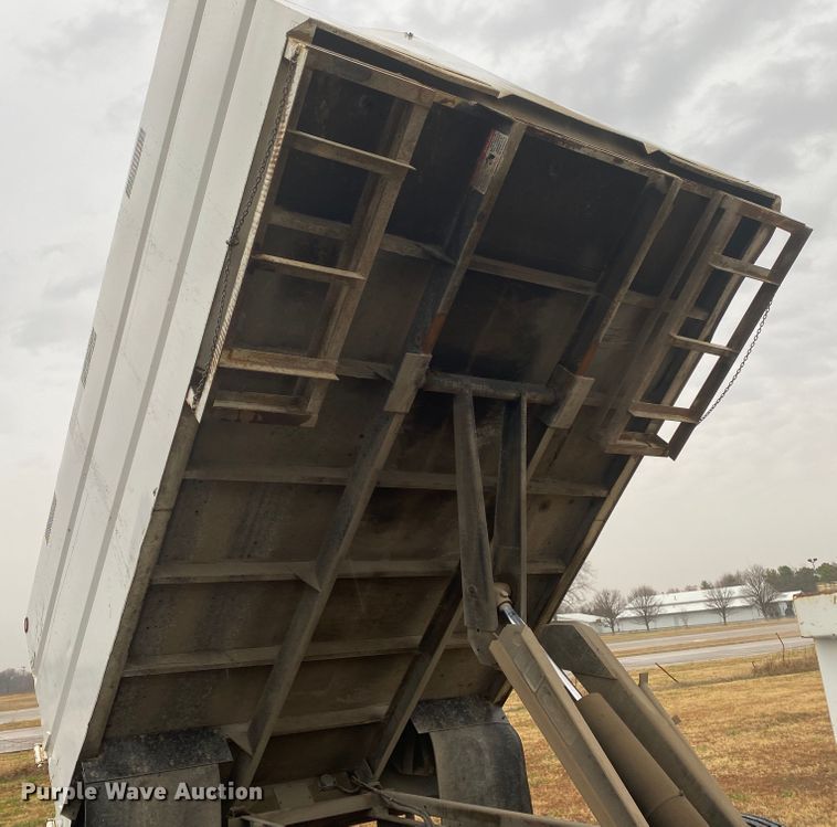 image for item DN6604 2007 International 4300  forestry bucket truck