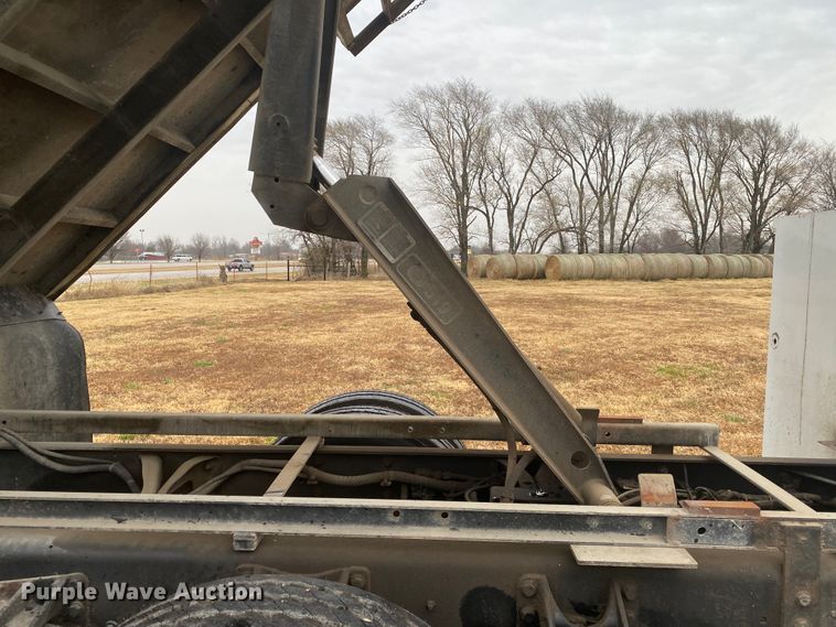 image for item DN6604 2007 International 4300  forestry bucket truck