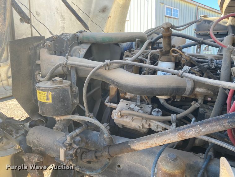 image for item DN6605 1999 Freightliner FL60  bucket truck