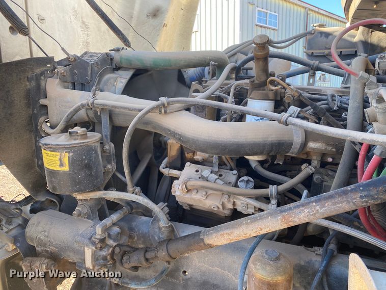 image for item DN6605 1999 Freightliner FL60  bucket truck