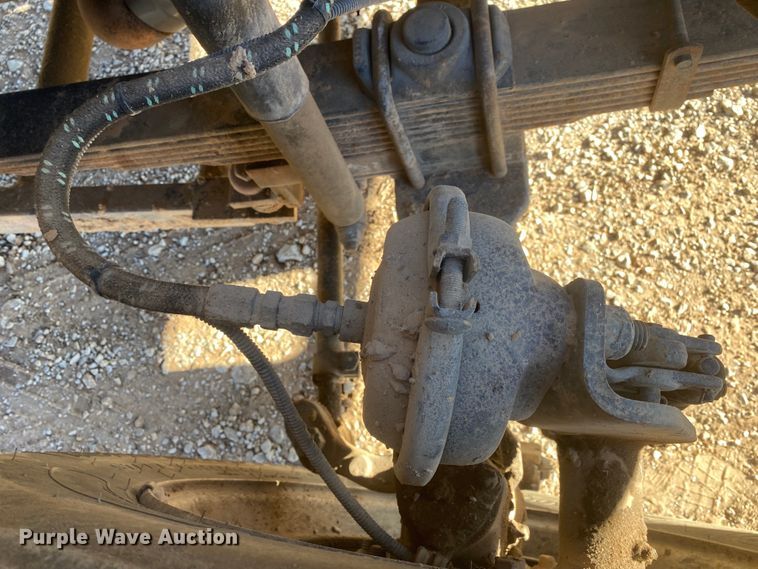 image for item DN6605 1999 Freightliner FL60  bucket truck