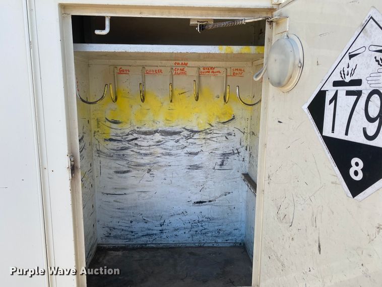 image for item DN6605 1999 Freightliner FL60  bucket truck