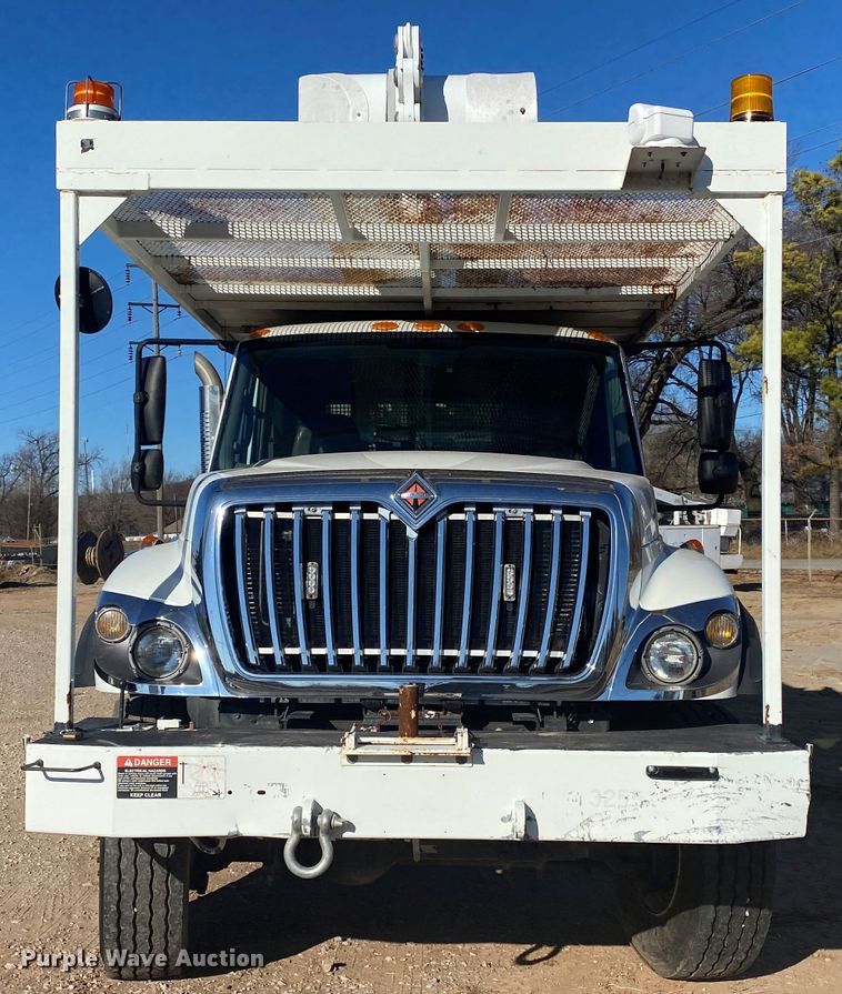 image for item DN6606 2010 International Work Star 7300  bucket truck