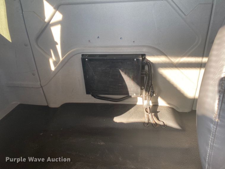 image for item DN6606 2010 International Work Star 7300  bucket truck