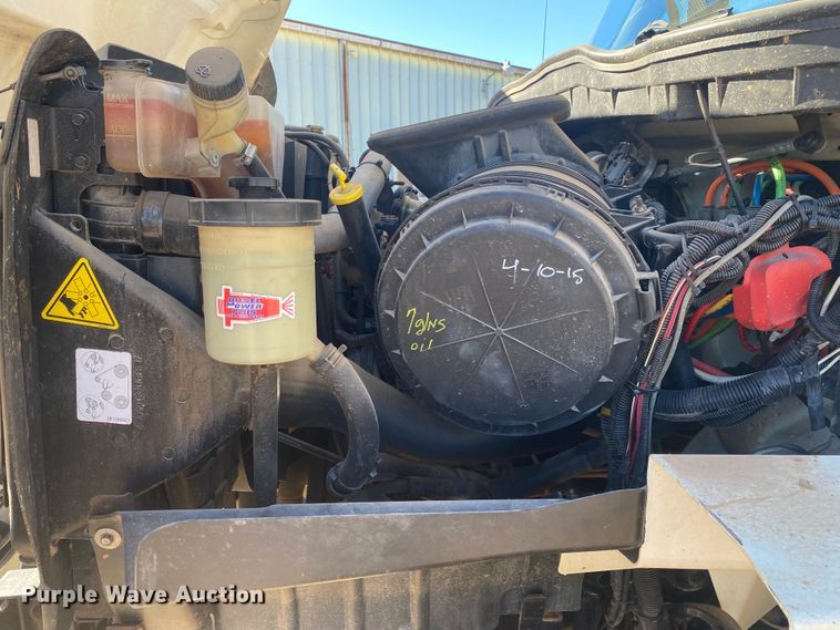 image for item DN6606 2010 International Work Star 7300  bucket truck