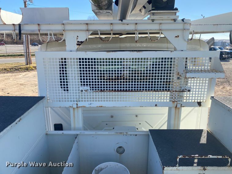 image for item DN6606 2010 International Work Star 7300  bucket truck