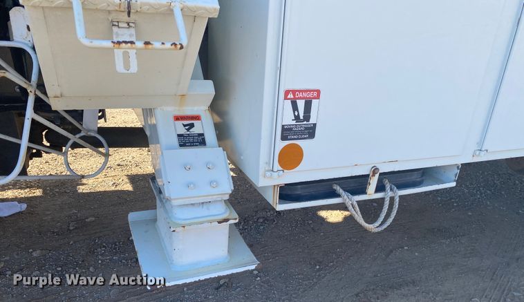 image for item DN6606 2010 International Work Star 7300  bucket truck