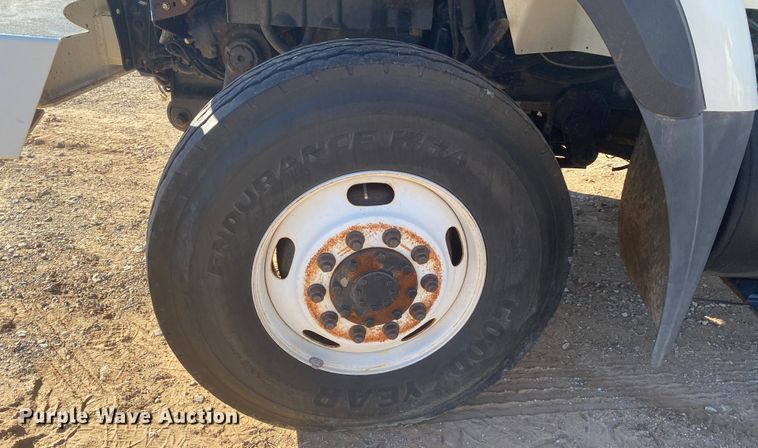 image for item DN6606 2010 International Work Star 7300  bucket truck