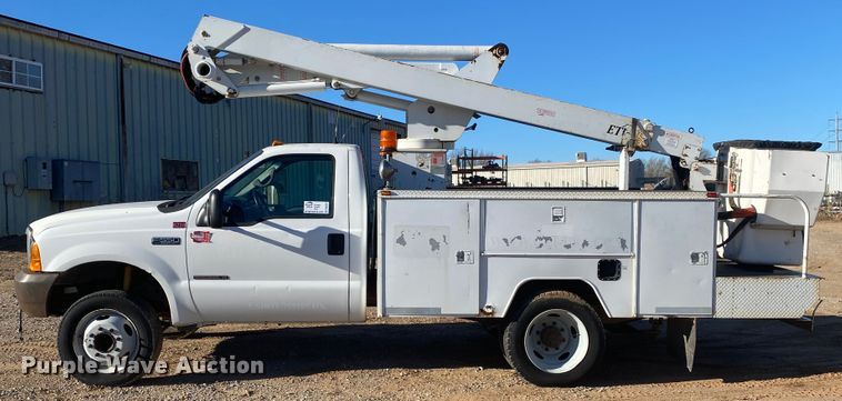 image for item DN6607 2000 Ford F550 Super Duty XL  bucket truck