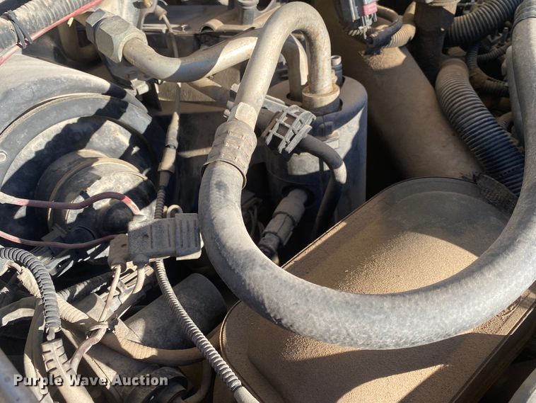 image for item DN6607 2000 Ford F550 Super Duty XL  bucket truck