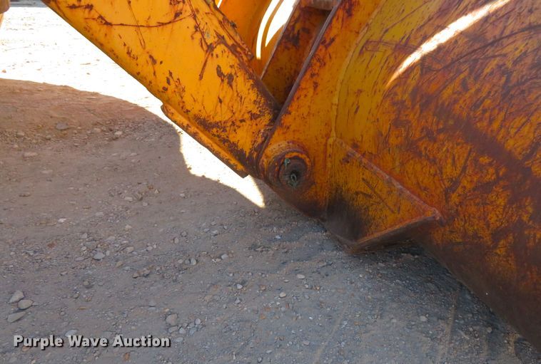 image for item FB9751 1984 John Deere 710B  backhoe