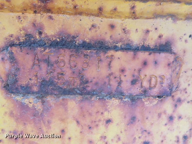 image for item FB9751 1984 John Deere 710B  backhoe