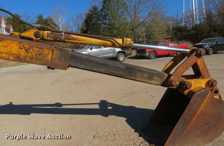 image for item FB9751 1984 John Deere 710B  backhoe