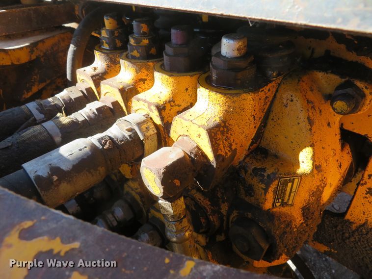 image for item FB9751 1984 John Deere 710B  backhoe