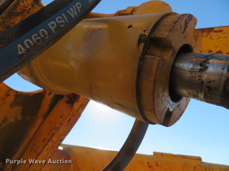 image for item FB9751 1984 John Deere 710B  backhoe