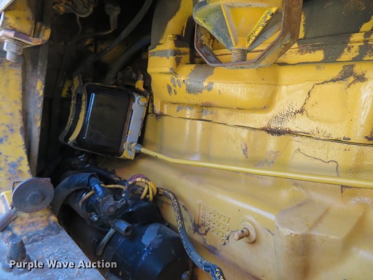 image for item FB9751 1984 John Deere 710B  backhoe