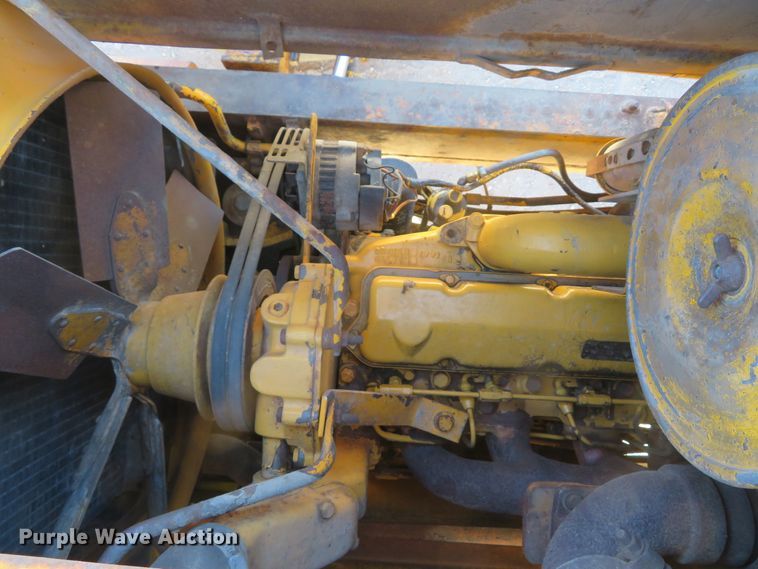 image for item FB9751 1984 John Deere 710B  backhoe