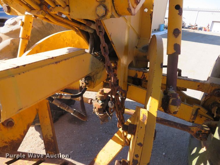 image for item FB9752 1970 Wabco 444  motor grader