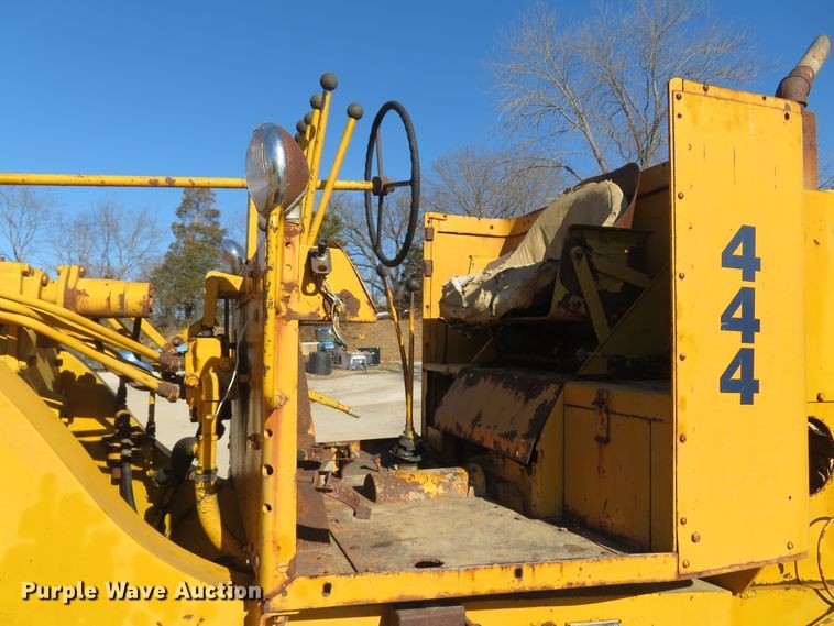 image for item FB9752 1970 Wabco 444  motor grader