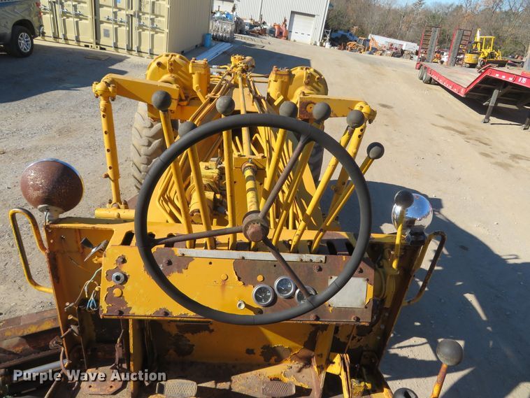 image for item FB9752 1970 Wabco 444  motor grader