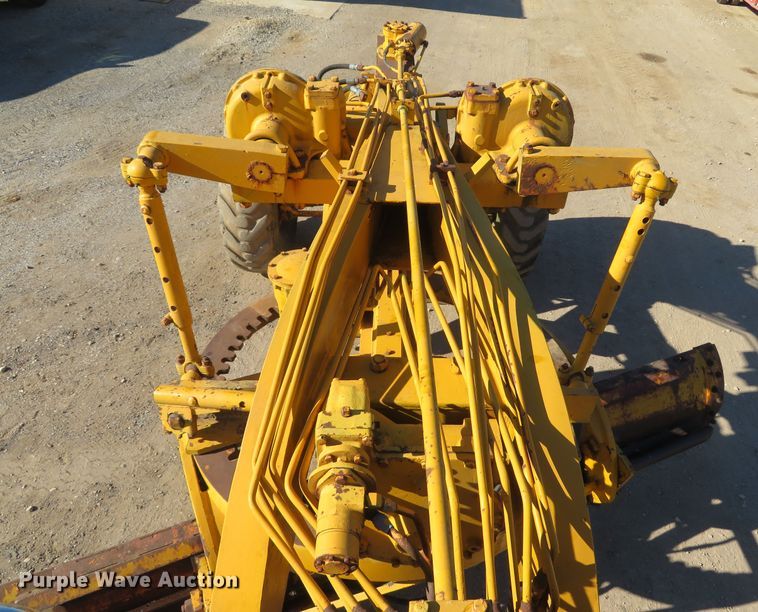 image for item FB9752 1970 Wabco 444  motor grader