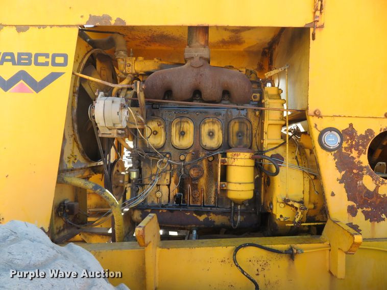 image for item FB9752 1970 Wabco 444  motor grader