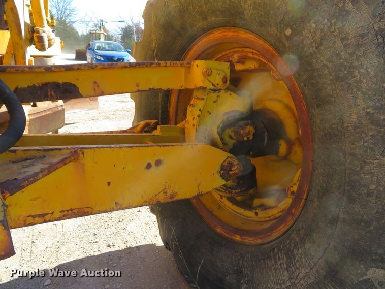 image for item FB9752 1970 Wabco 444  motor grader