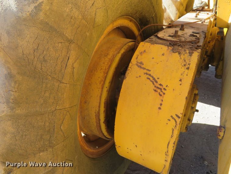 image for item FB9752 1970 Wabco 444  motor grader