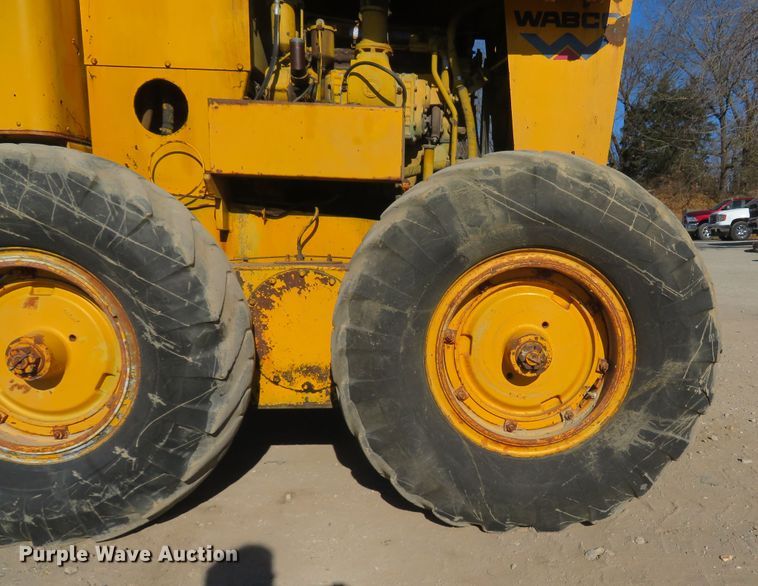 image for item FB9752 1970 Wabco 444  motor grader