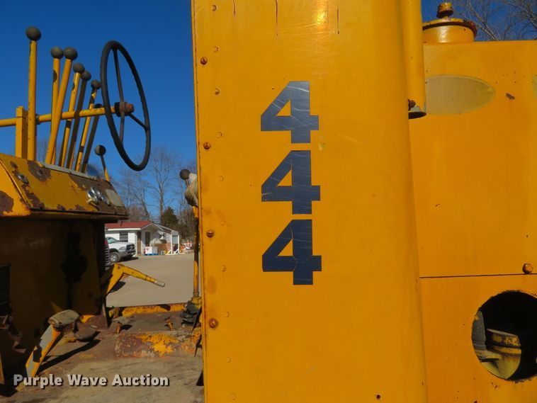 image for item FB9752 1970 Wabco 444  motor grader