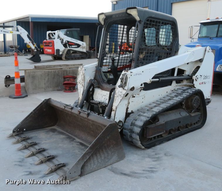 image for item FP9459 2015 Bobcat T550  tracked skid steer loader