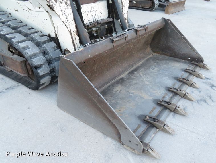 image for item FP9459 2015 Bobcat T550  tracked skid steer loader