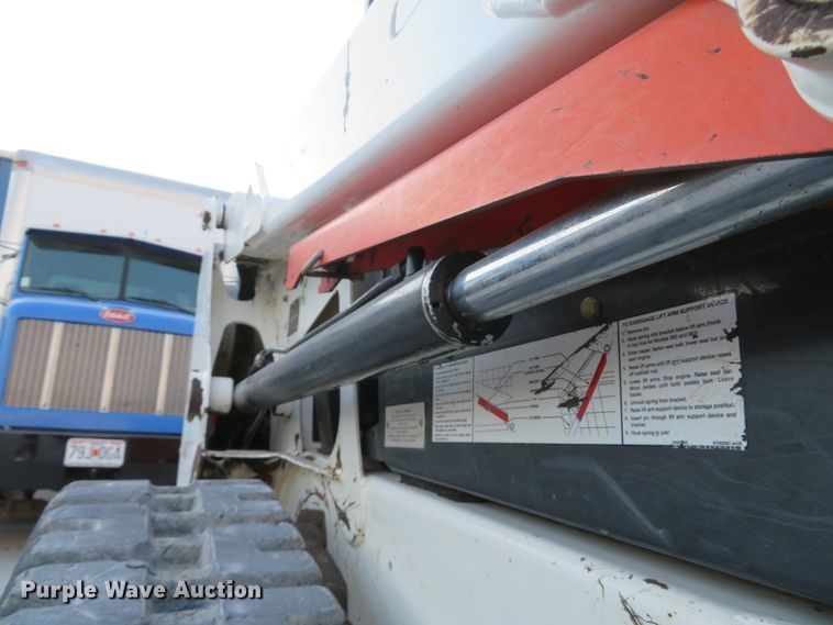 image for item FP9459 2015 Bobcat T550  tracked skid steer loader