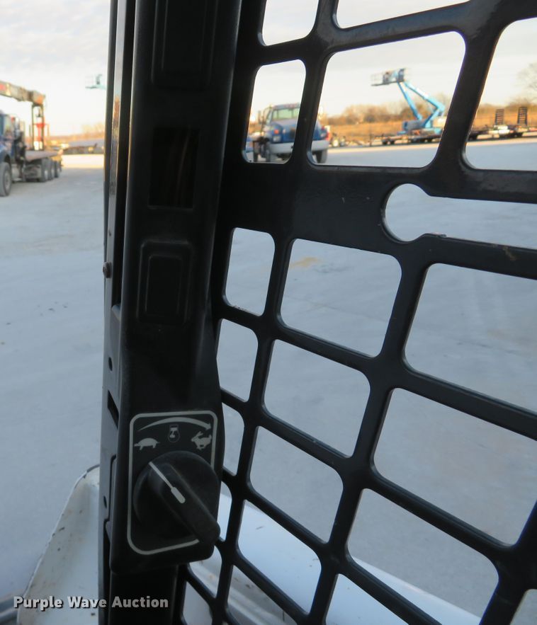 image for item FP9459 2015 Bobcat T550  tracked skid steer loader